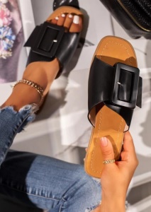 Pantoufles d'été pour femmes boucle carrée PVC