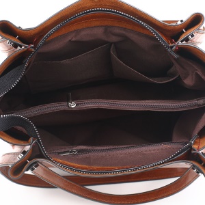 Sac à bandoulière femme simple avec un effet brillannt huile de cire