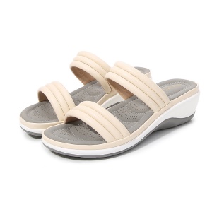 Pantoufle pour femmes en cuir artificiel PU