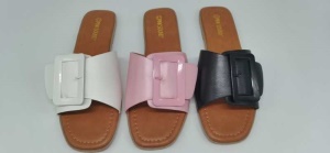 Pantoufles d'été pour femmes boucle carrée PVC