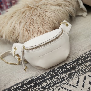 Sac à bandoulière pour femme avec chaîne antivol