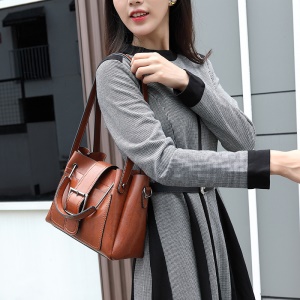 Sac à bandoulière pour femmes en cuir avec motif litchi