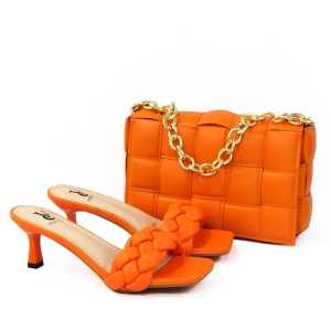 Ensemble de  sac à main et talons hauts pour femmes