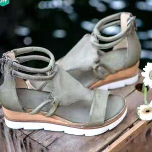 Sandales pour femmes en cuir synthétique