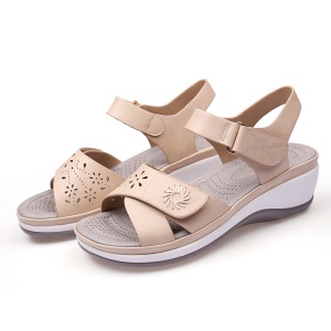 Sandales velcro pour femme avec fermeture à pression
