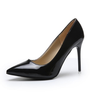 Talons hauts et fin en cuir synthétique
