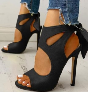 Chaussures à talons hauts pour femmes en cuir synthétique