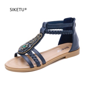 Sandales hautes  en cuir avec perles
