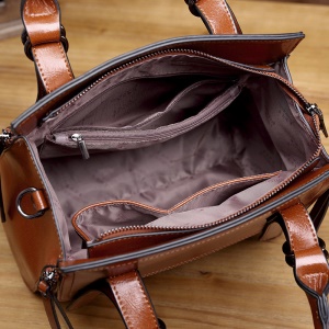 Sac à bandoulière simple pour femmes avec un effet de cire huilée