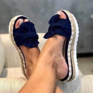 Babouche en daim pour femme