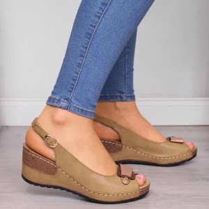 Sandales pour femmes avec talon haut et courroie à la cheville