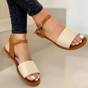 Sandales femmes avec boucle sangle