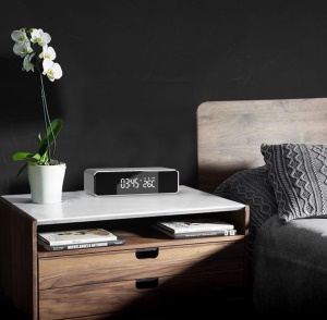 Haut-parleur Bluetooth avec écran, thermomètre et réveil