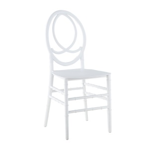Chaise de salon en plastique