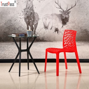 Chaise en plastique maille antidérapante