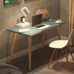 Bureau simple en bois massif