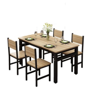 Set de table et de chaise résistant aux rayures
