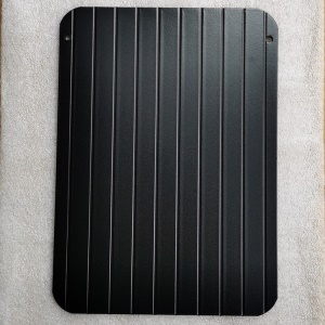 Plaque de décongélation en aluminium avec protection en silicone