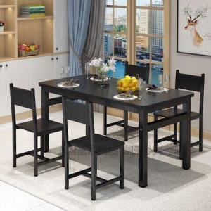 Set de table et de chaise résistant aux rayures