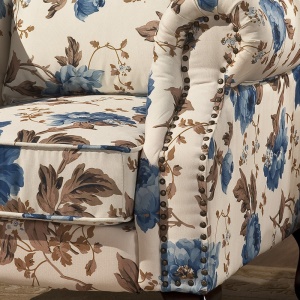 Fauteuil en tissu coton avec squelette en bois