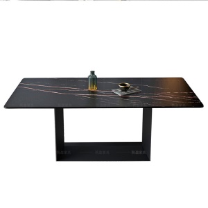Table à manger et chaises