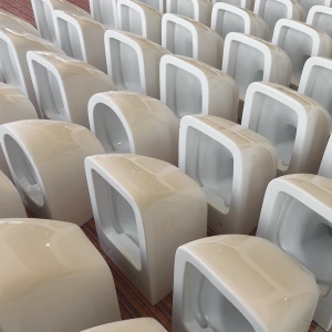 Toilettes  à fond plat  silencieuse et économe en eau