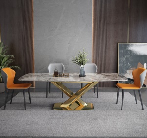 Table de salle à manger et chaises