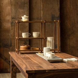 Table basse rectangulaire en bois de noyer