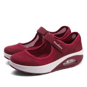 Chaussures casual pour femmes en mailles cuir artificiel
