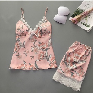 Pyjama set de deux pièces camisole et shorts en soie artificielle