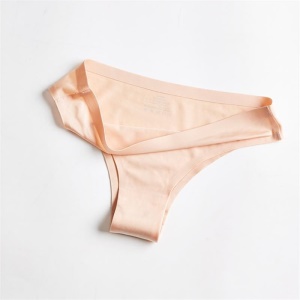 Culotte femme sans trace soie glacée simple et confortable