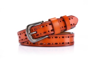 Ceinture en cuir pour femmes avec boucle en alliage