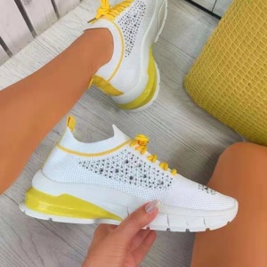 Chaussures de sport pour femmes  en microfibre