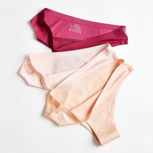 Culotte femme sans trace soie glacée simple et confortable