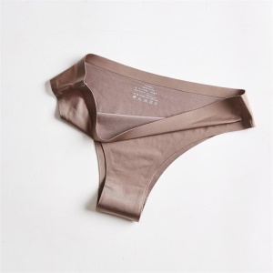 Culotte femme sans trace soie glacée simple et confortable