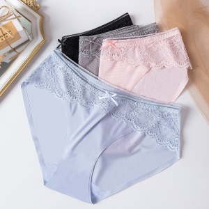 Culotte slip sexy et respirante  en coton avec dentelle