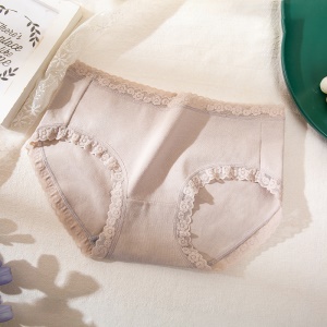 Culotte  respirante simple en dentelle