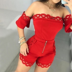 Ensemble top à poitrine enveloppante + short avec fermeture