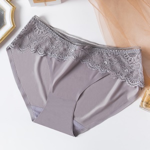 Culotte slip sexy et respirante  en coton avec dentelle