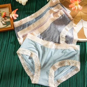 Culotte femme en dentelle respirant taille moyenne