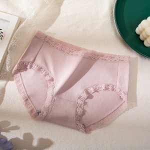 Culotte  respirante simple en dentelle