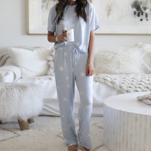Pyjama pour femme imprimé à deux pièces