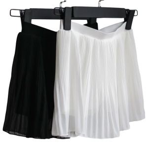 Short de base pour filles avec double couche de filet