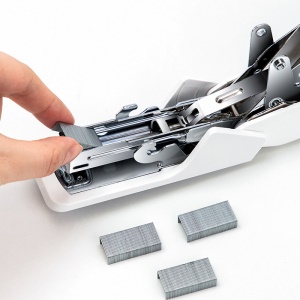Deli agrafeuse mini lot de 3pcs (Agrafeuse + dégrafeuse + agrafes)
