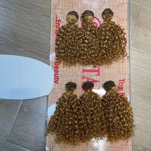Mèches de 16 pouces  aux cheveux bouclées blond