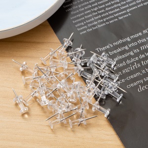 Punaises en plastique transparent