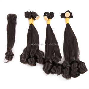 Extension de cheveux ondulé lot de 3 pièces avec trois longueurs différentes en fibres de haute température