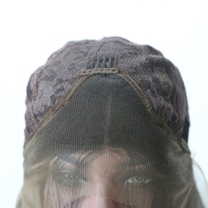 Perruque synthétique dentelle  cheveux longs bouclés