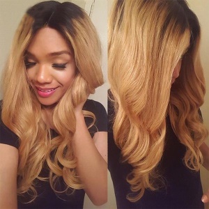 Cap de perruque cheveux long ondulé blond avec lace frontale 26 pouces