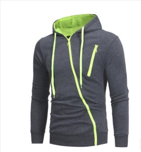 Sweat moulant à capuche avec fermeture  pour homme